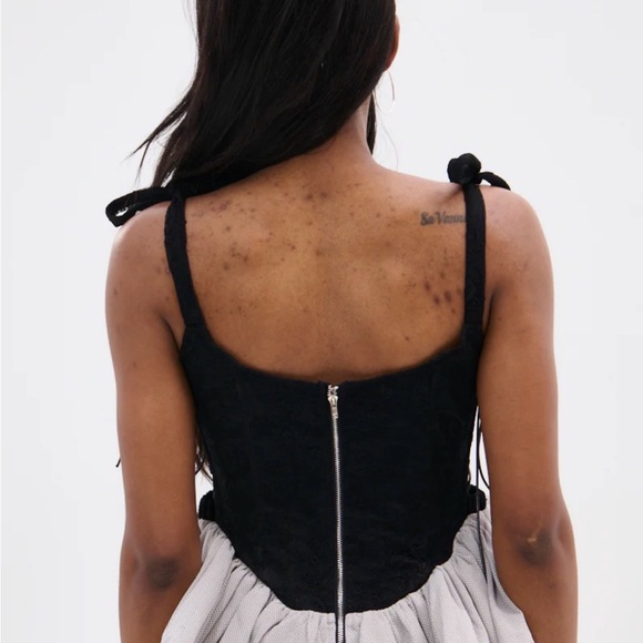OFFICIAL PRINCESS LACE PEPLUM
CORSET TOP 🖤🖤😶‍🌫️ - Picture 2 of 7